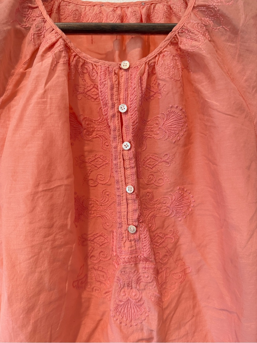 Cotton Silk Blend Peach Semi Sheer Short Sleeve Embroidered Top Beachy Coastal - Picture 4 of 9